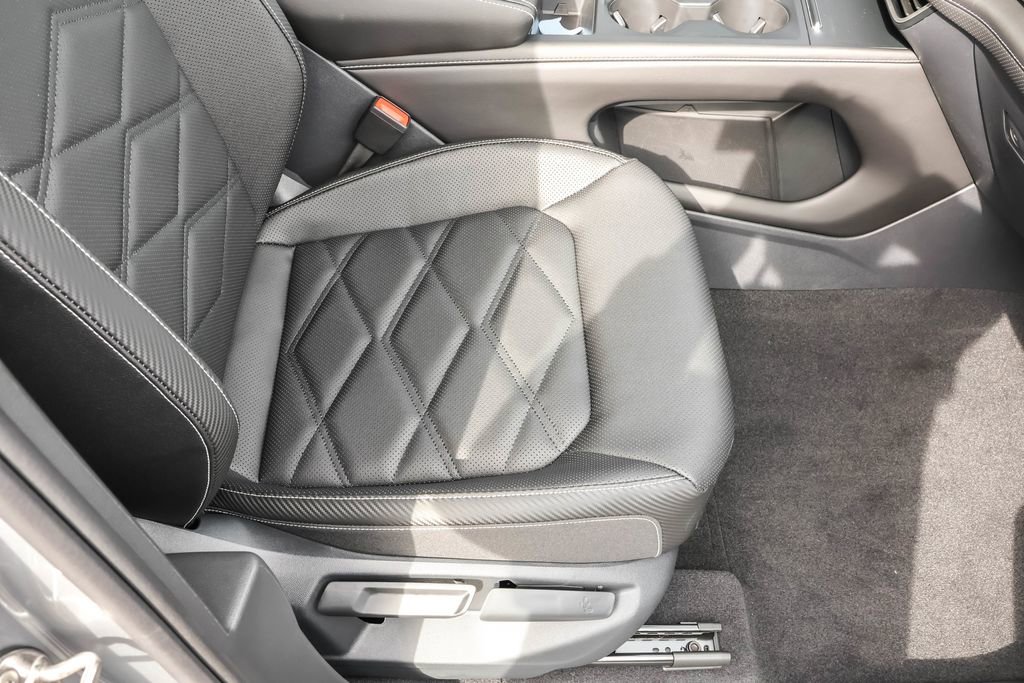 New 2026 Volkswagen Atlas Cross Sport SE AWD/4WD image 43