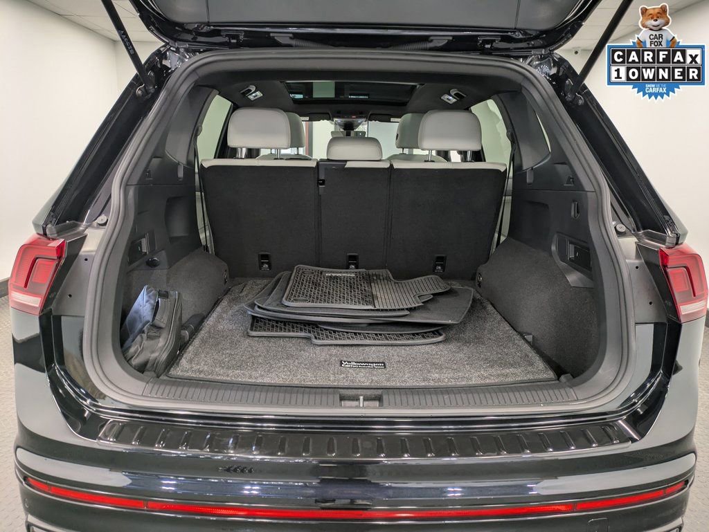 Used 2023 Volkswagen Tiguan SE R-Line image 26
