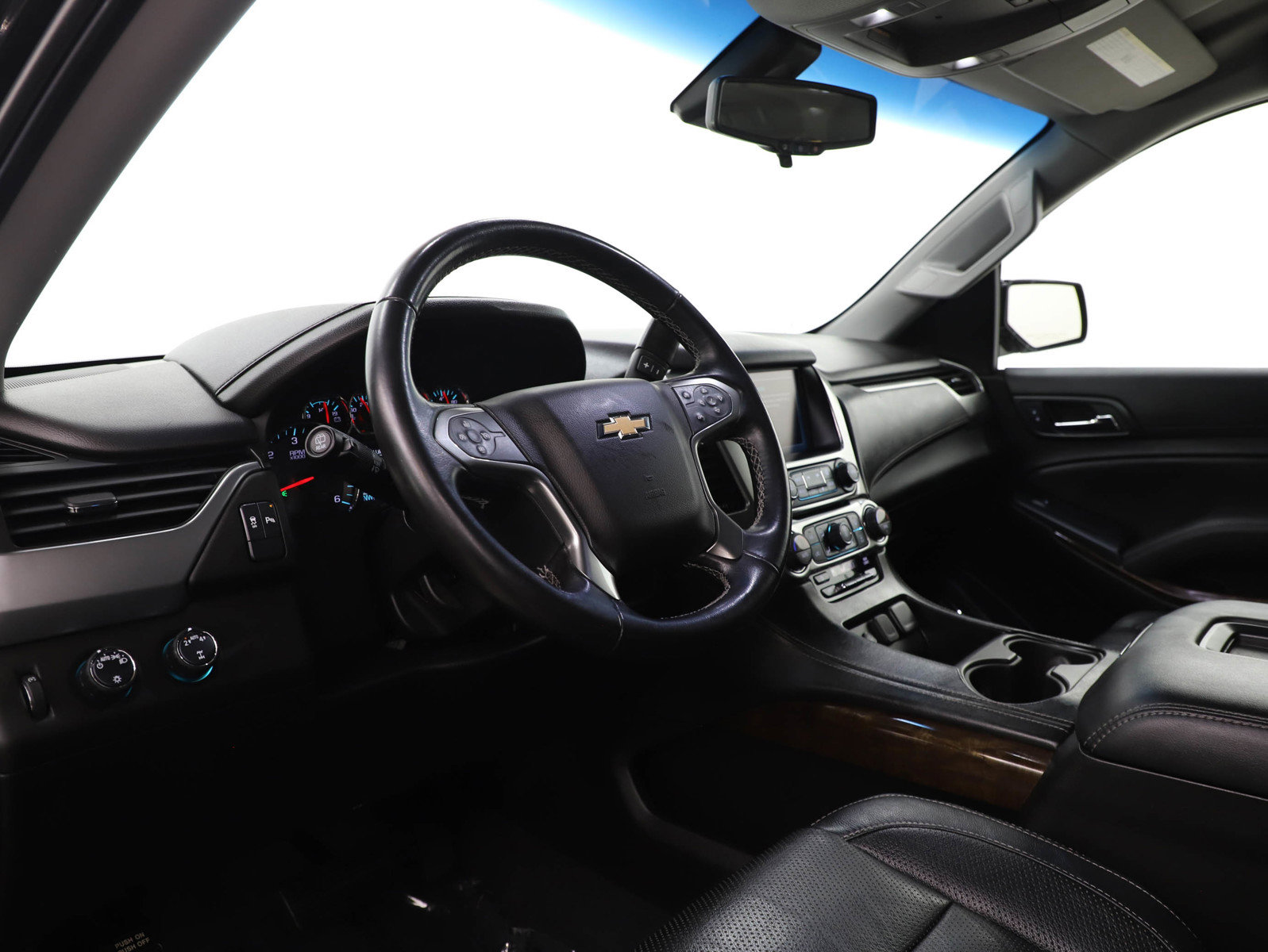 Used 2019 Chevrolet Tahoe LS AWD/4WD image 16