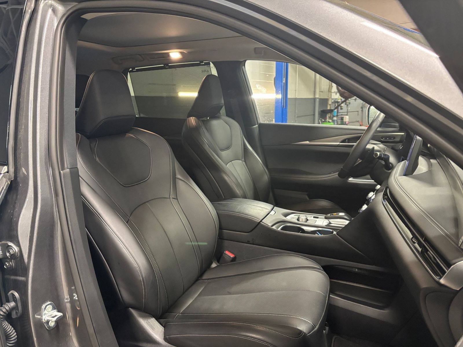Used 2026 INFINITI QX60 Luxe AWD/4WD image 30