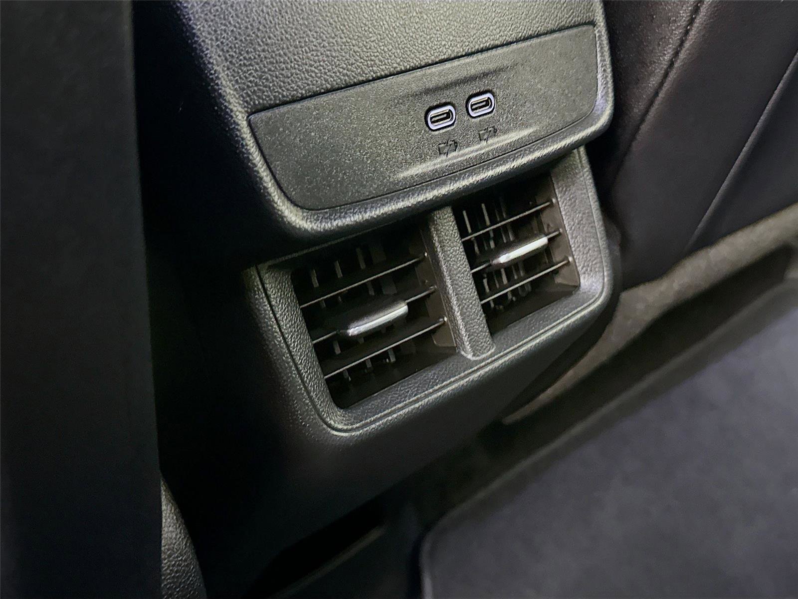 Used 2026 Chevrolet Equinox LT w/ Convenience Package II image 24