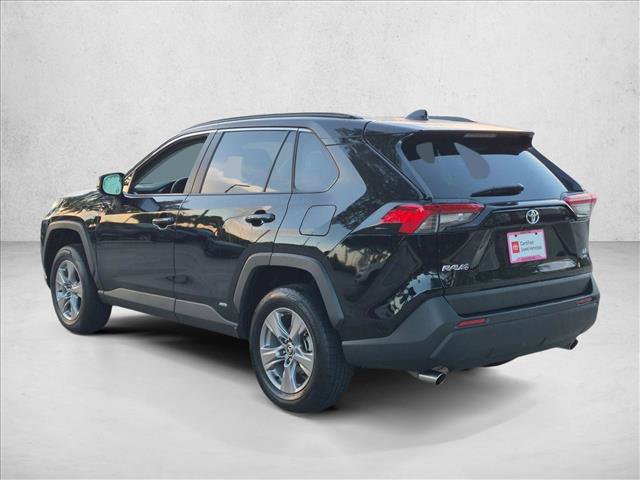 Certified 2025 Toyota RAV4 LE AWD/4WD image 7