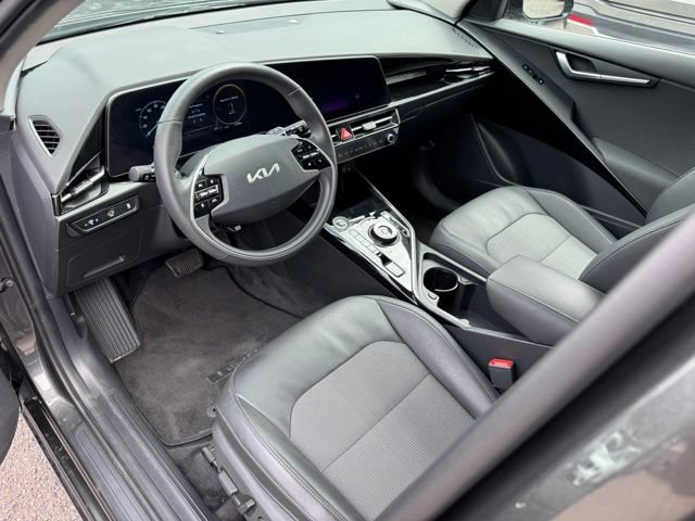 Certified 2024 Kia Niro Wind w/ Wind Preserve Package FWD image 15