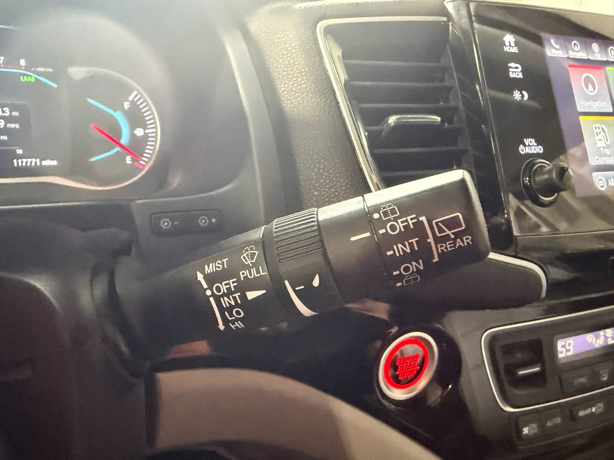 Used 2019 Honda Pilot Touring image 15