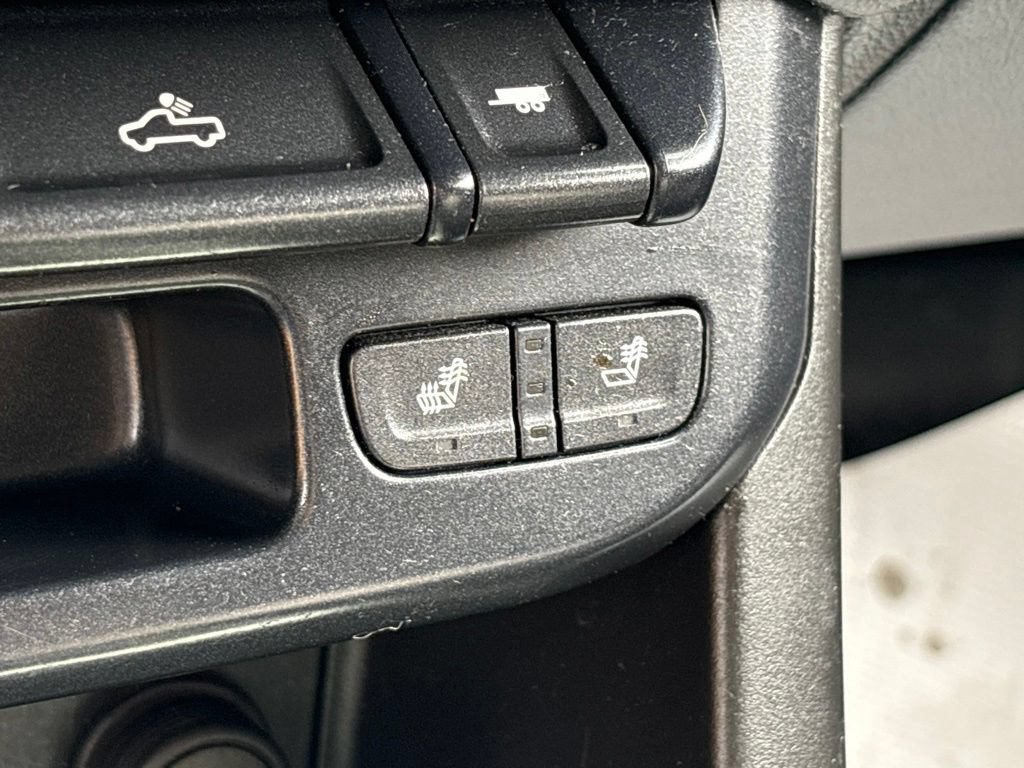 Used 2015 Chevrolet Colorado LT w/ Luxury Package AWD/4WD image 19