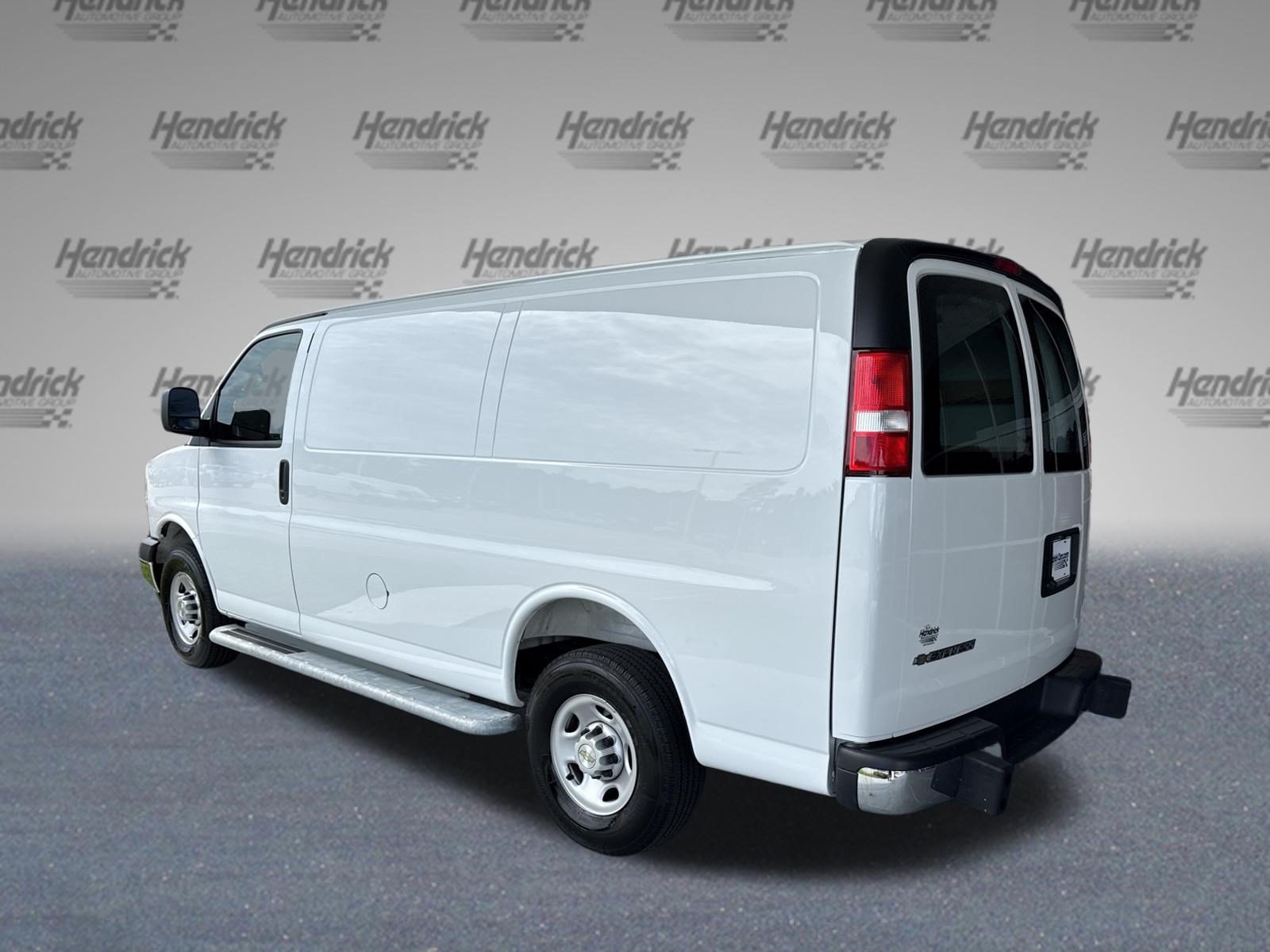 Used 2025 Chevrolet Express 2500 w/ Driver Convenience Package RWD image 7