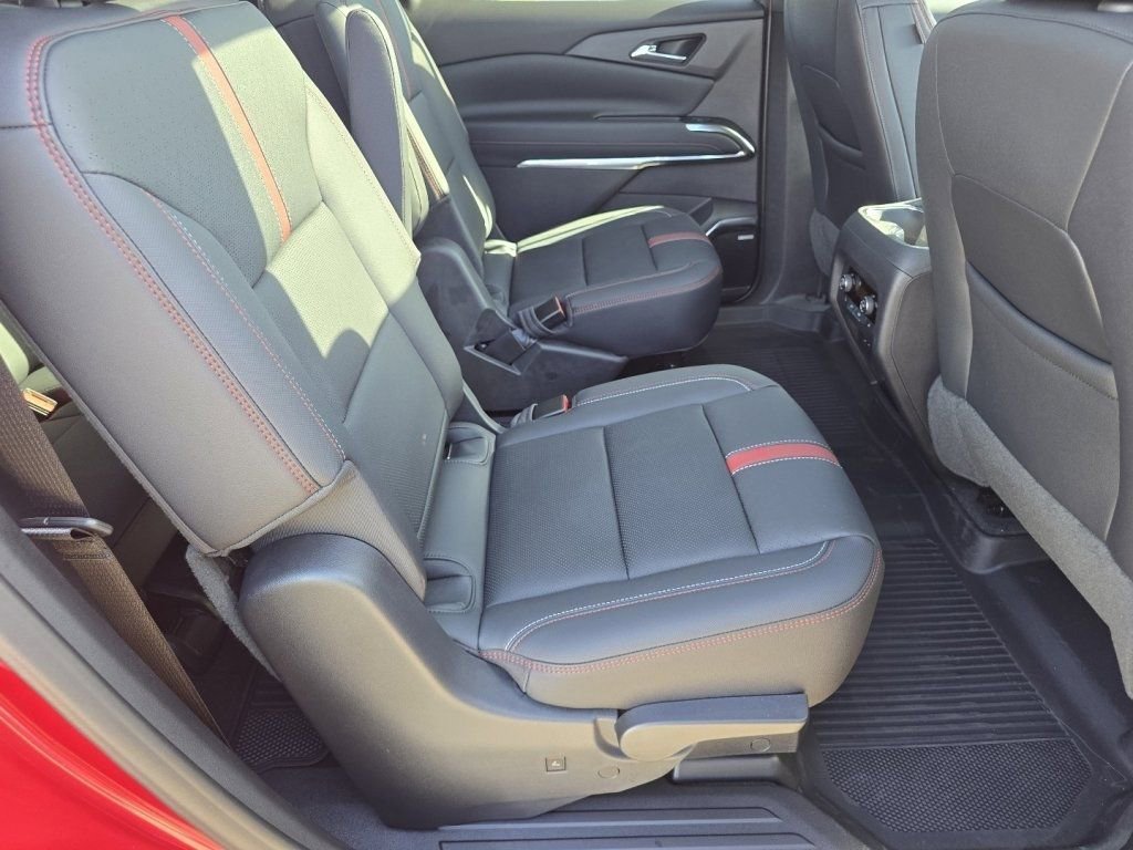 Used 2024 Chevrolet Traverse RS w/ LPO, Floor Liner Package AWD/4WD image 21