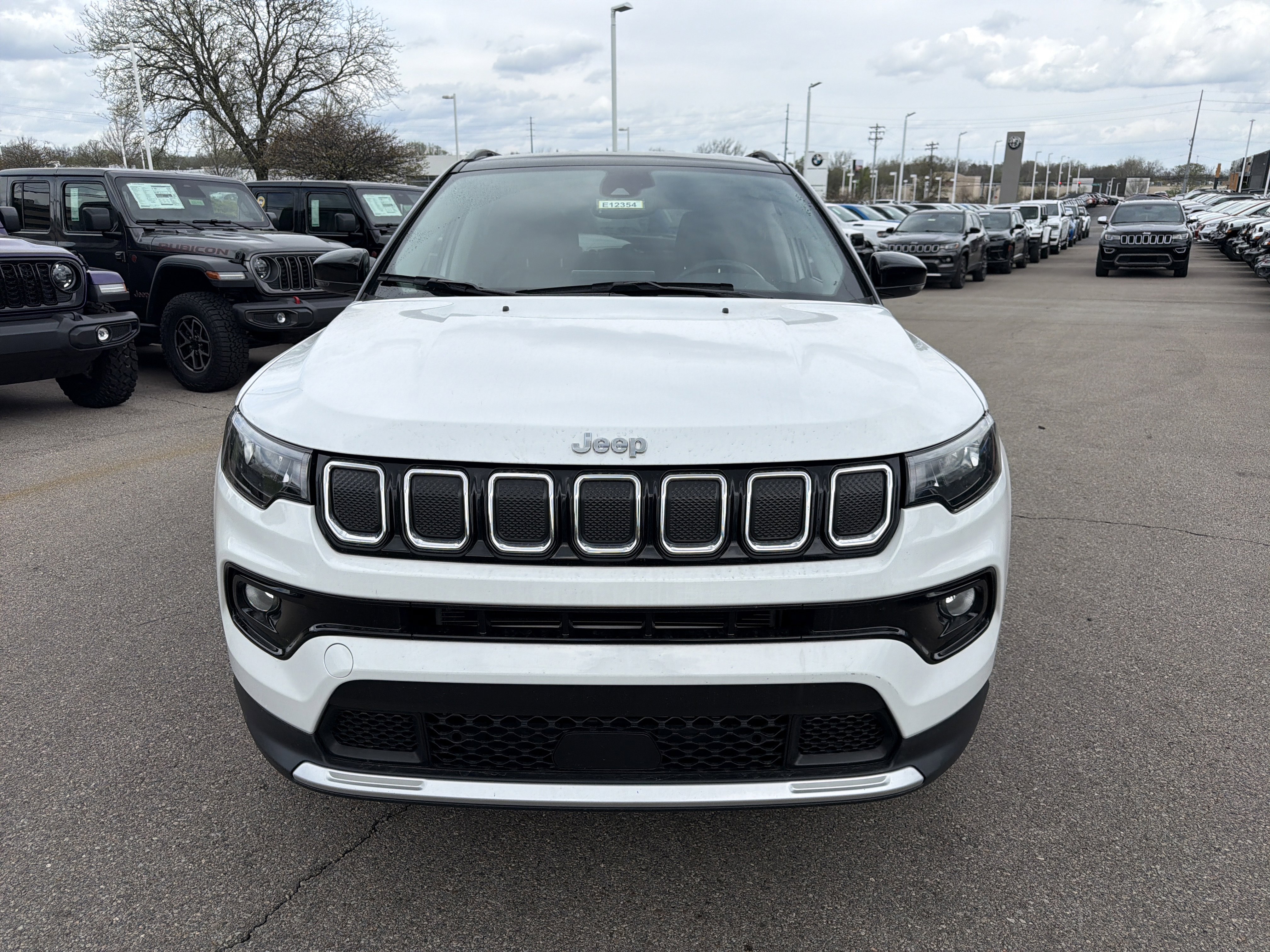 Used 2022 Jeep Compass Limited image 3