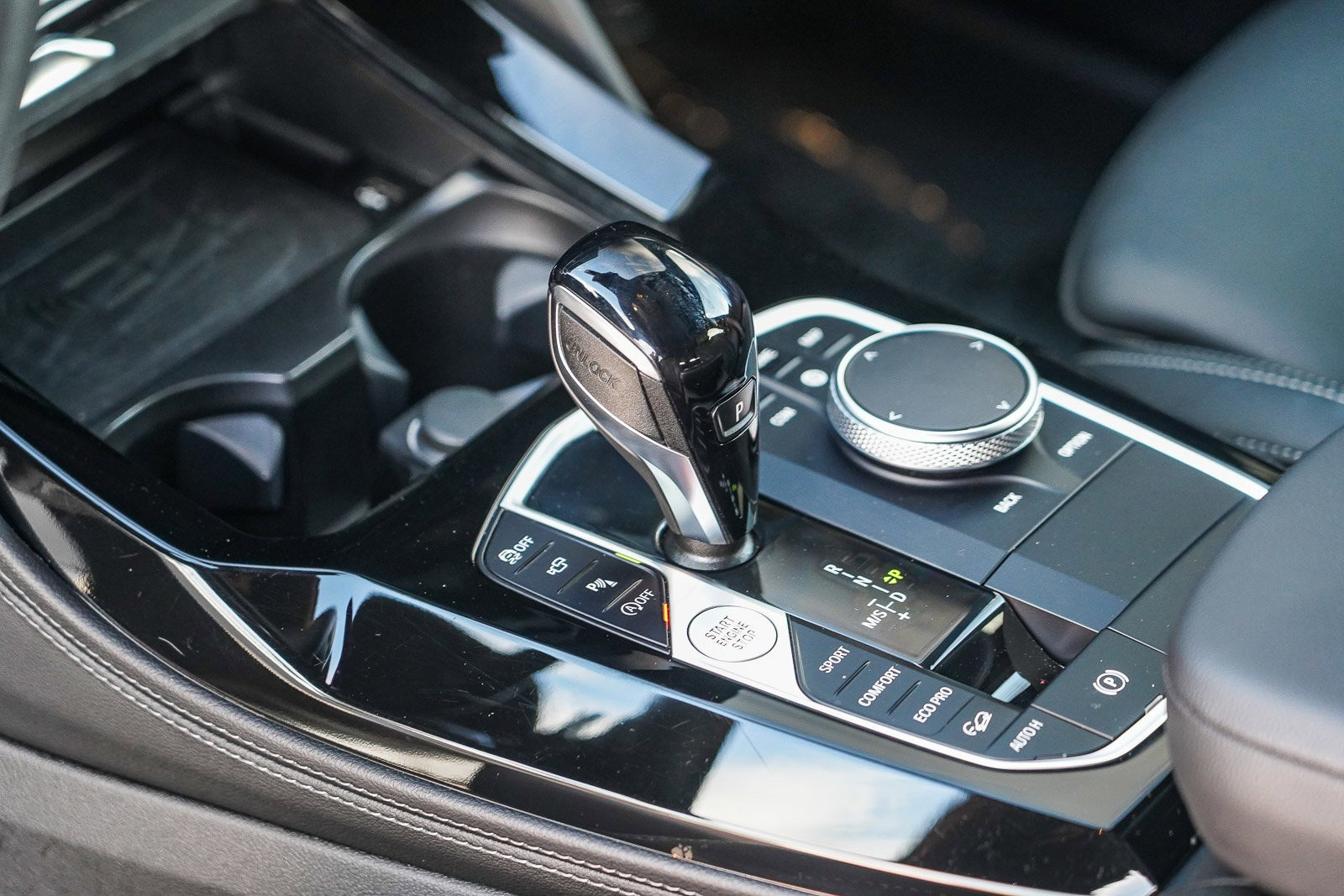 Used 2025 BMW X4 xDrive30i image 55