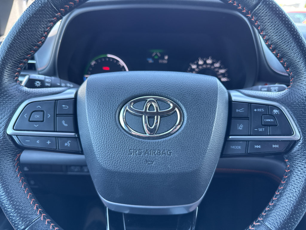 Used 2021 Toyota Sienna XSE w/ XSE Plus Package AWD/4WD image 17