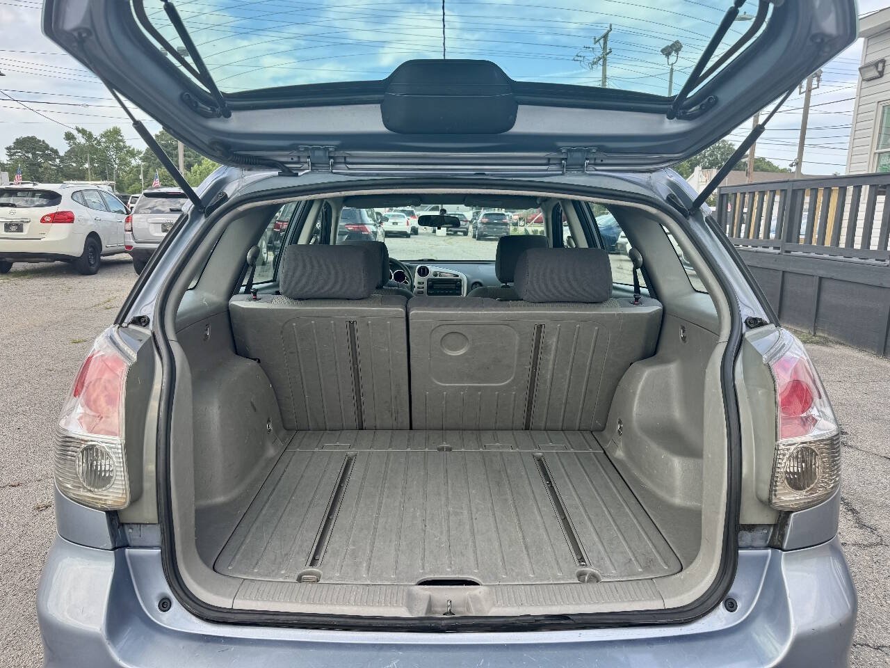 Used 2005 Toyota Matrix FWD image 12