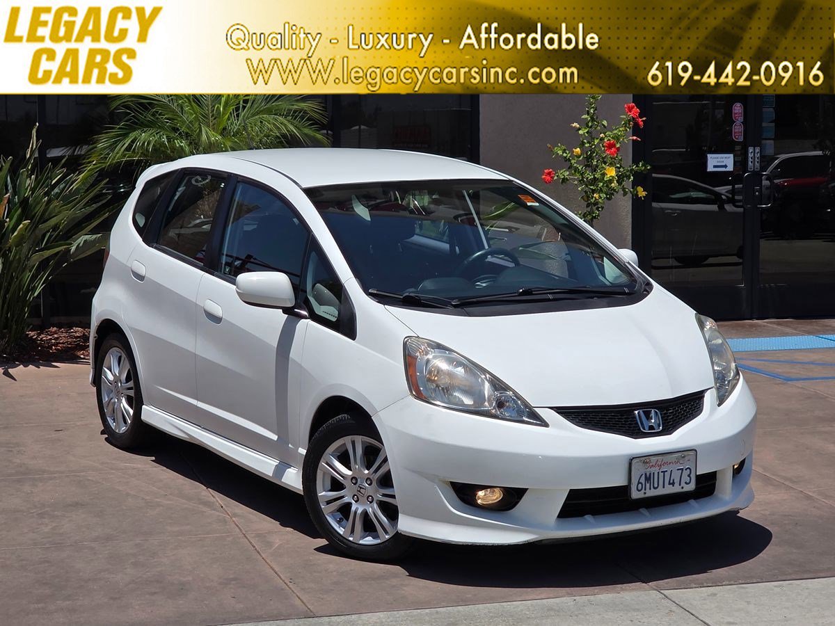 Used 2010 Honda Fit Sport image 1