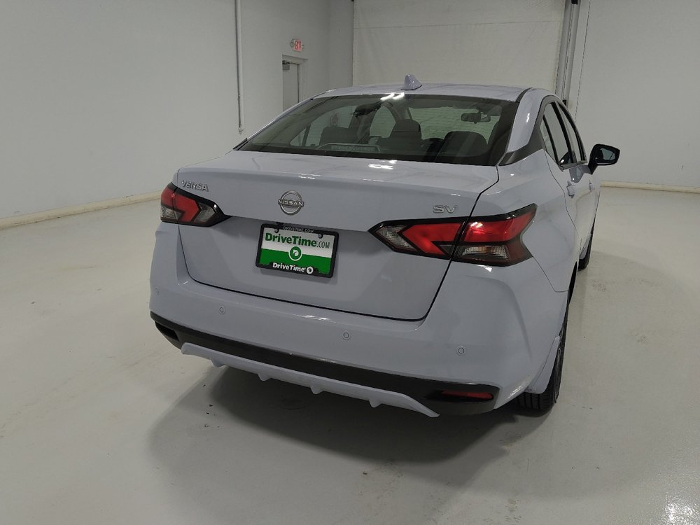 Used 2024 Nissan Versa SV w/ Trunk Package image 7