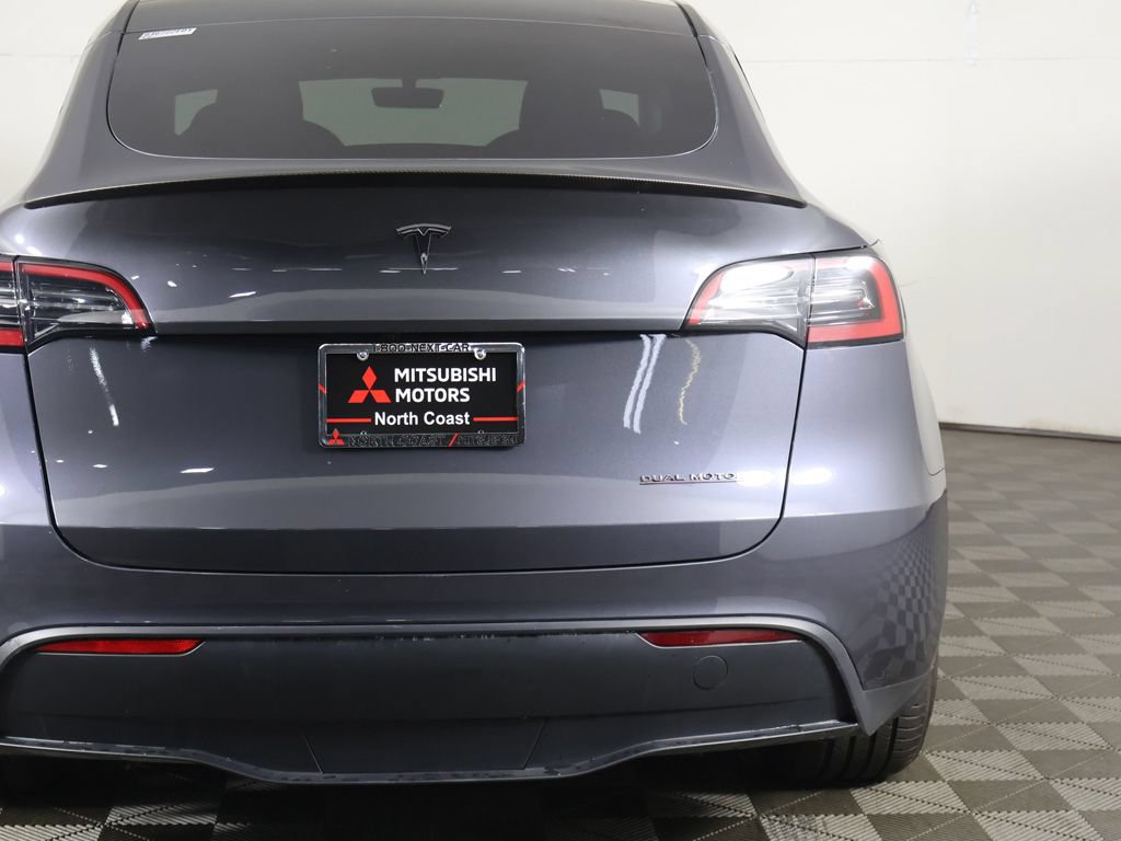 Used 2023 Tesla Model Y Performance AWD/4WD image 17