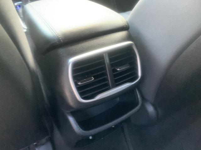 Used 2019 Hyundai Santa Fe SE AWD/4WD image 19