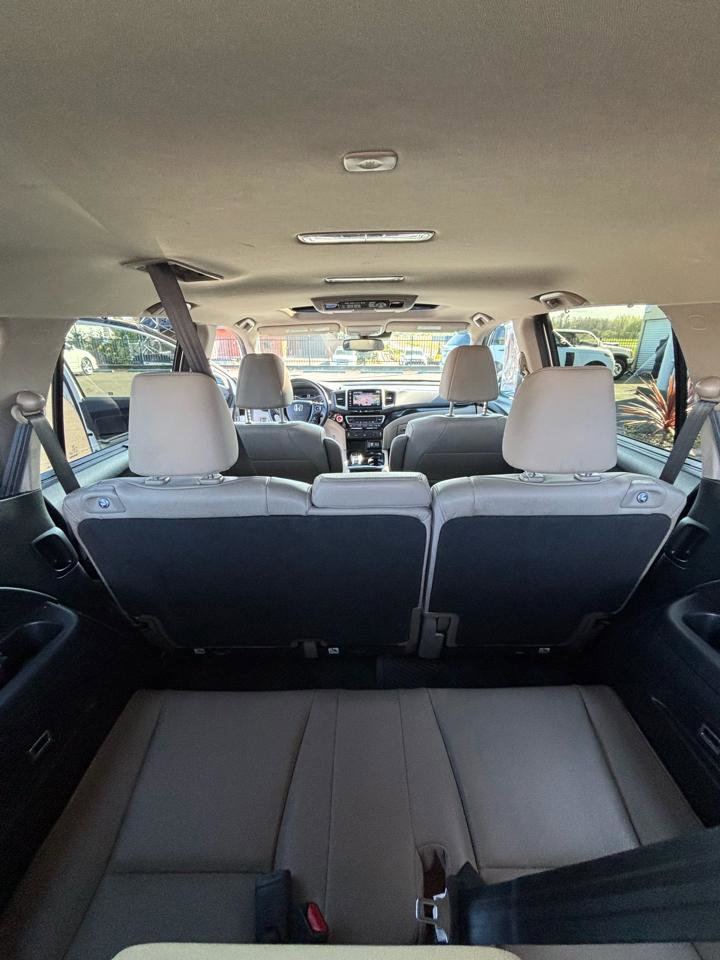 Used 2016 Honda Pilot Touring image 32