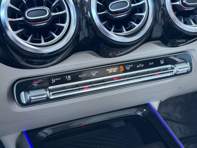Certified 2023 Mercedes-Benz EQB 300 4MATIC w/ Exclusive Package image 26