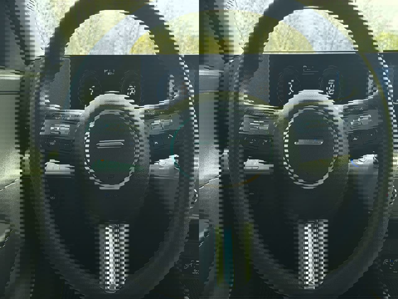 Certified 2025 Hyundai Kona SE image 15