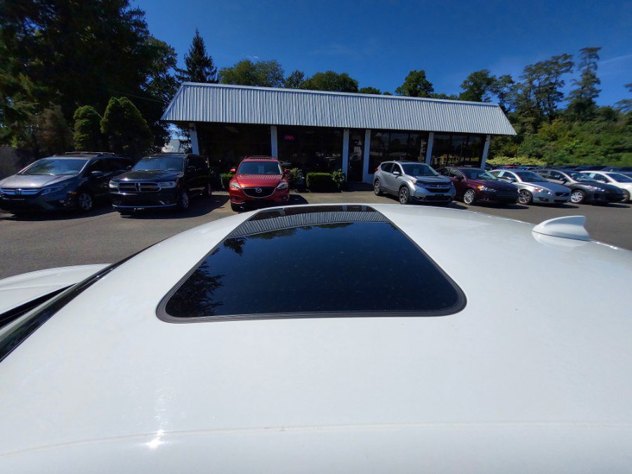 Used 2017 Dodge Charger SXT w/ AWD Plus Group image 18