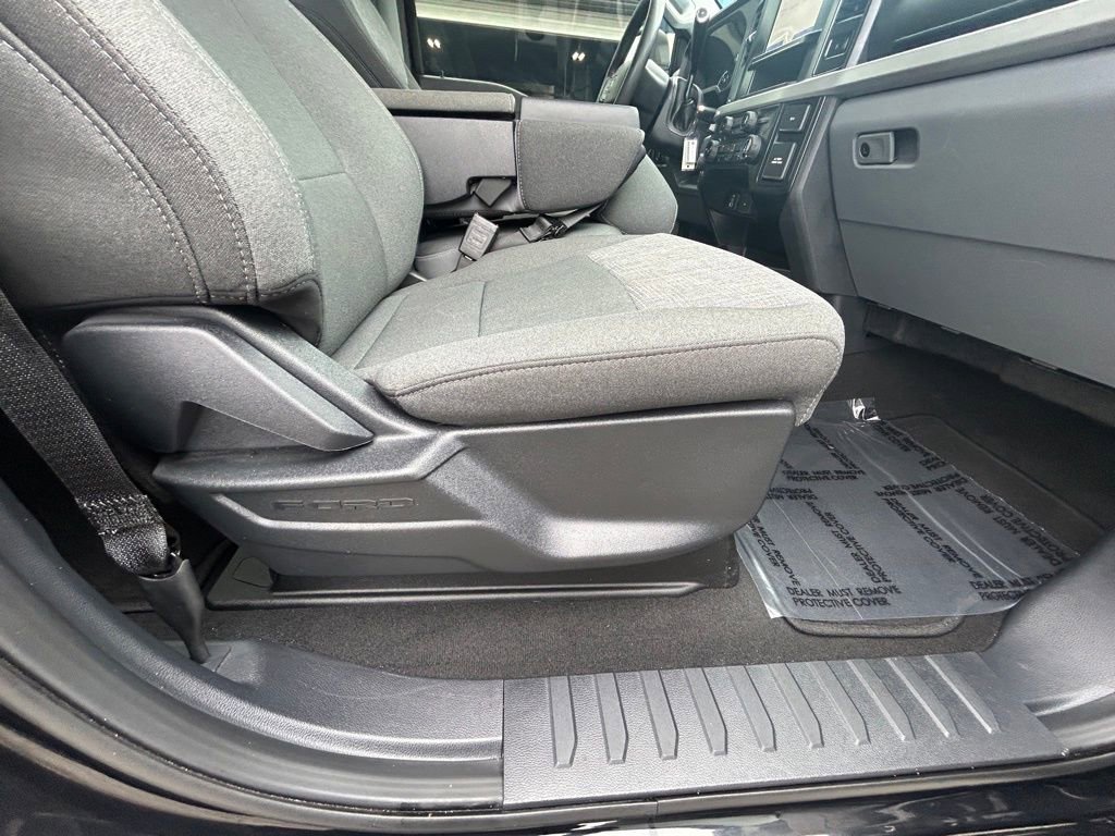 Used 2025 Ford F250 XLT image 25