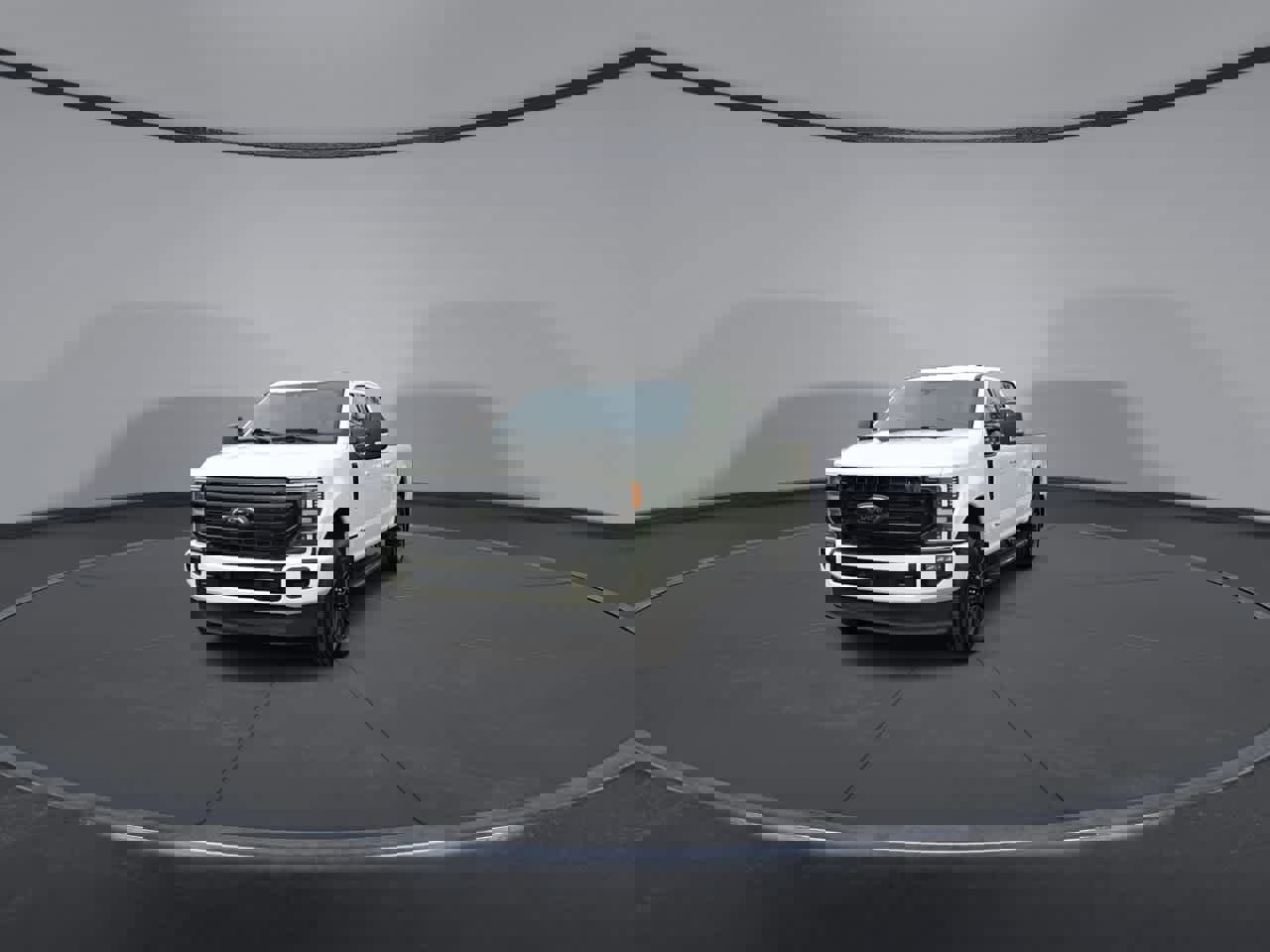 Used 2022 Ford F250 Lariat w/ Black Appearance Package image 3