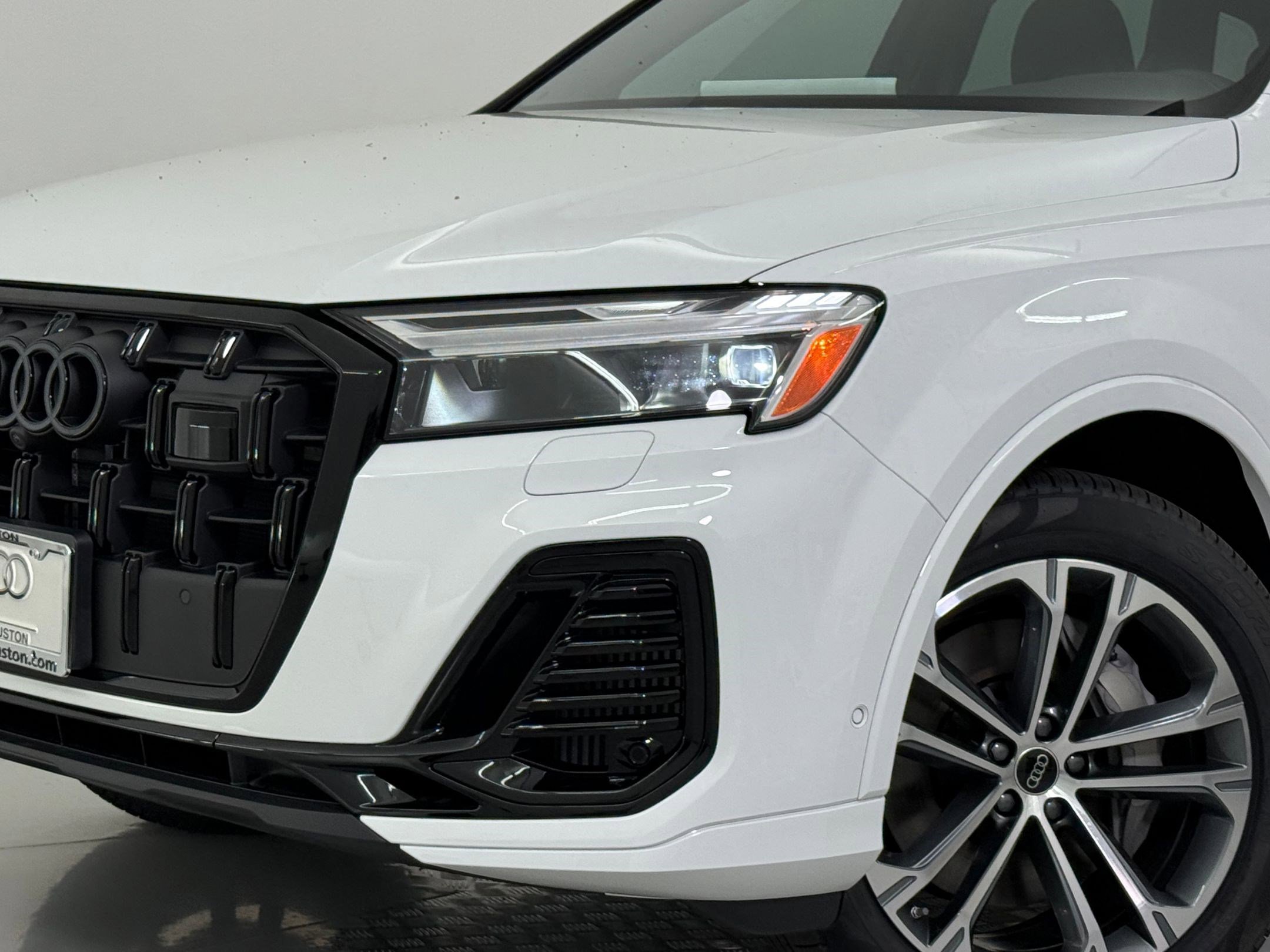 New 2026 Audi Q7 3.0T Premium w/ Convenience Plus Package AWD/4WD image 11