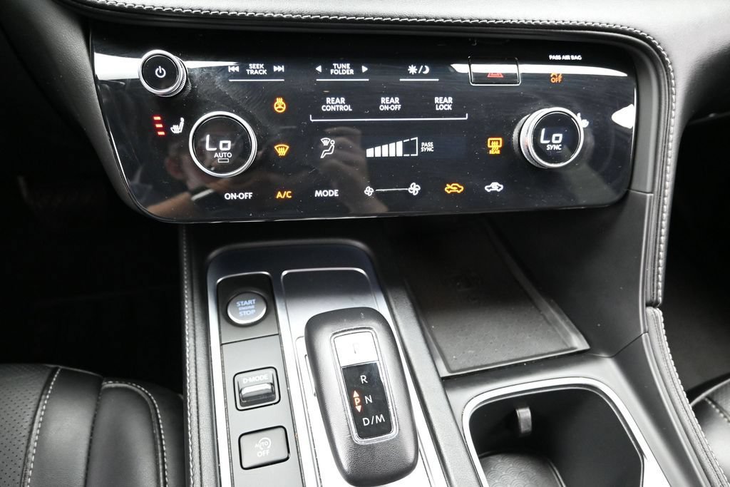 Used 2024 INFINITI QX60 Luxe AWD/4WD image 43