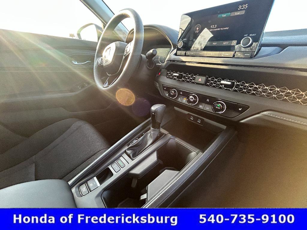 Certified 2025 Honda Accord SE image 23