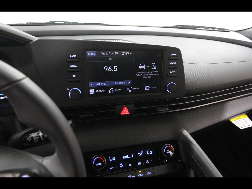 Certified 2025 Hyundai Elantra Sport image 9
