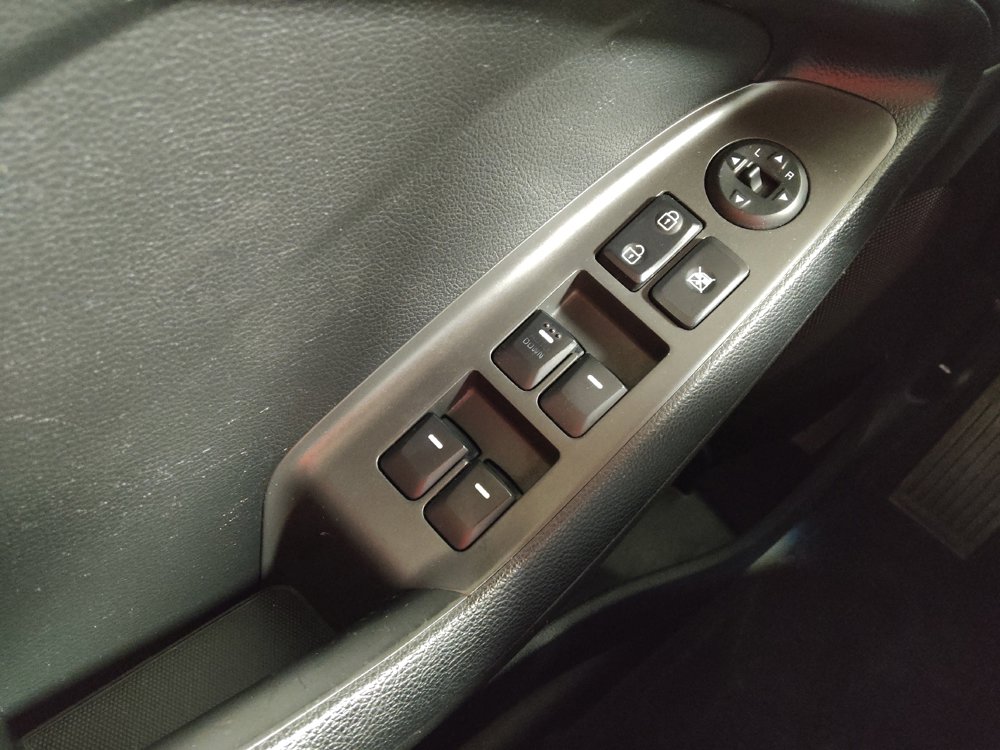 Used 2017 Kia Forte LX image 27