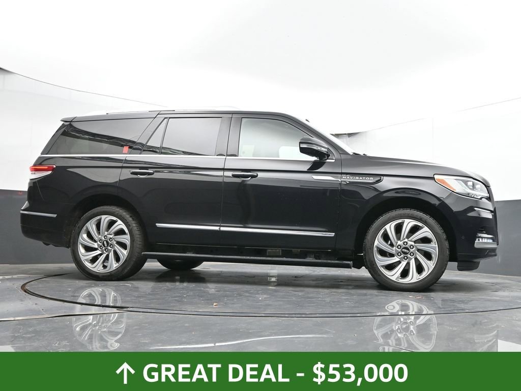 Used 2024 Lincoln Navigator Premiere image 52