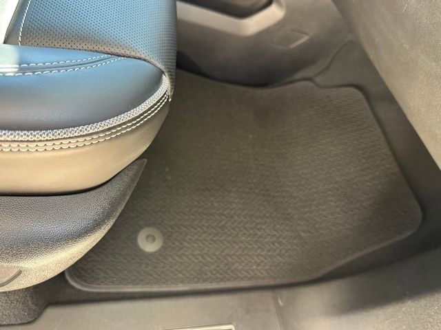 Used 2024 GMC Sierra EV Denali image 21