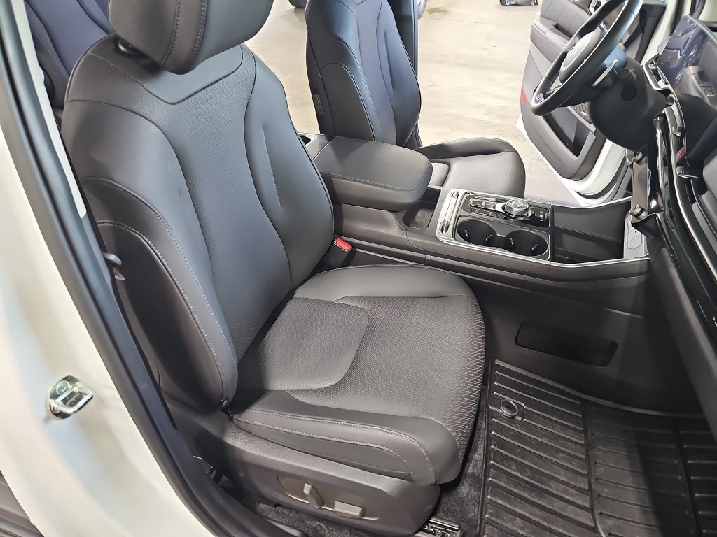 Used 2026 Kia Carnival SX Prestige FWD image 10