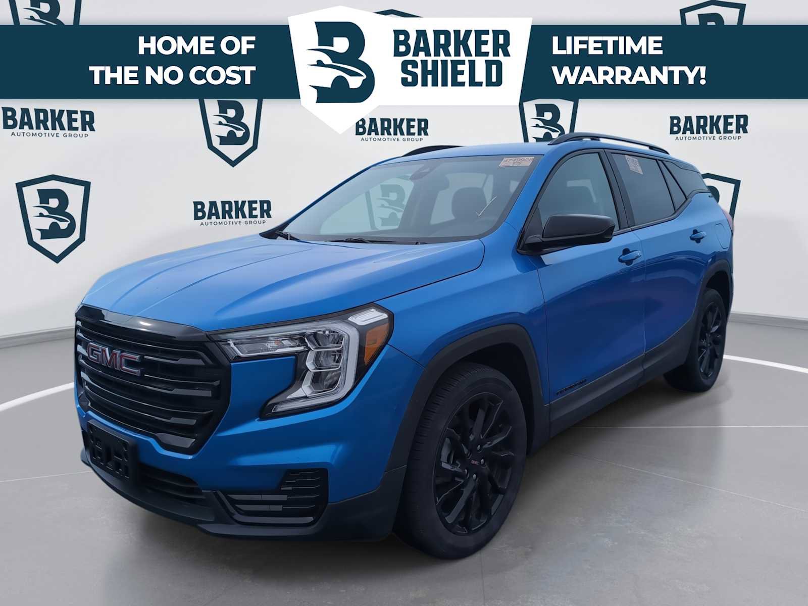 Used 2024 GMC Terrain SLE w/ Driver Convenience Package FWD image 1
