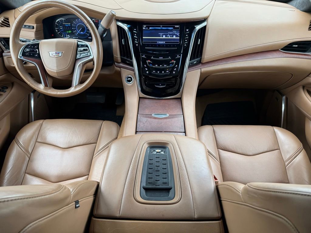 Used 2017 Cadillac Escalade ESV Platinum RWD image 11