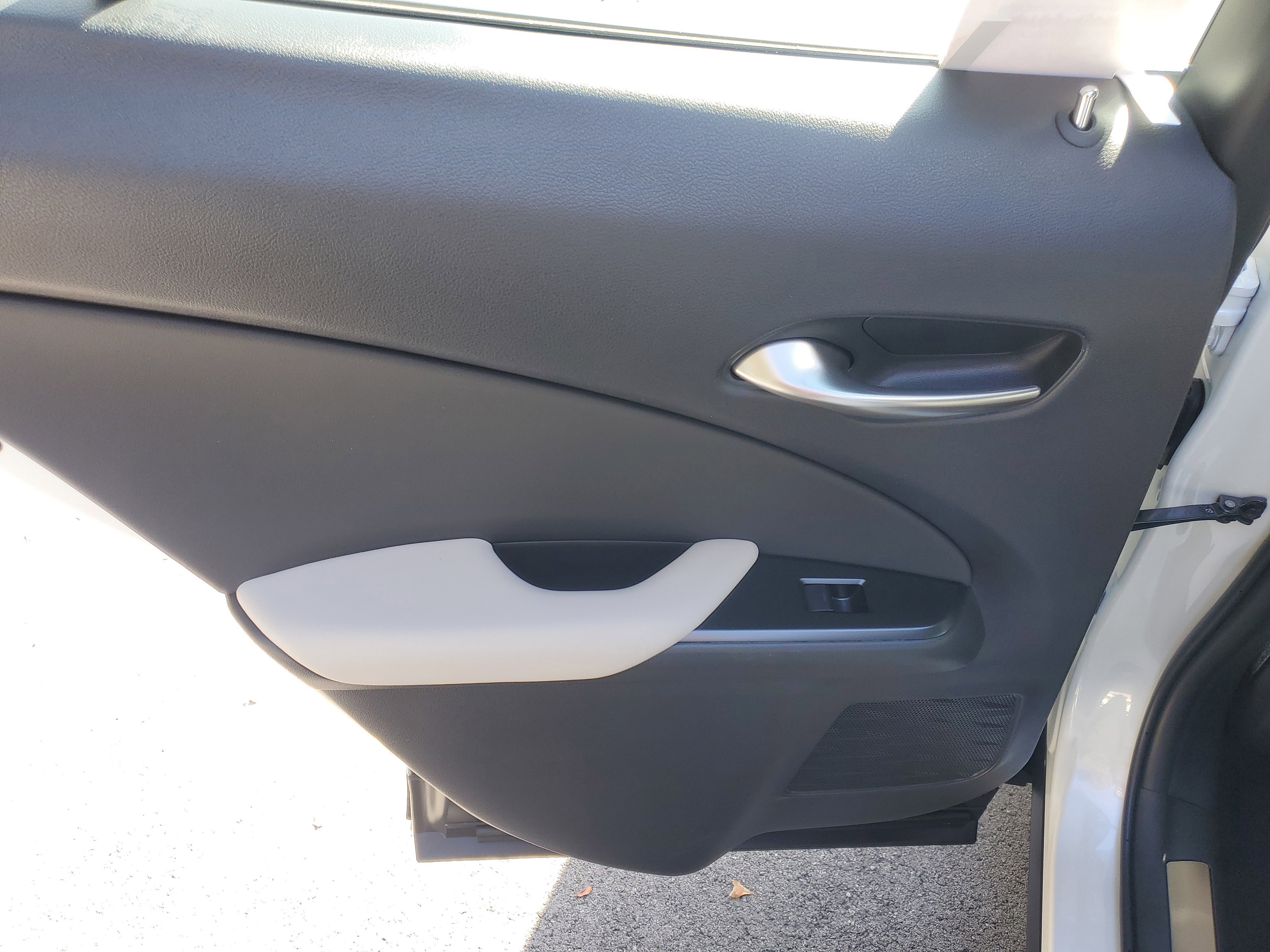 Used 2025 Lexus UX 300h FWD w/ Accessory Package (Z2) image 13