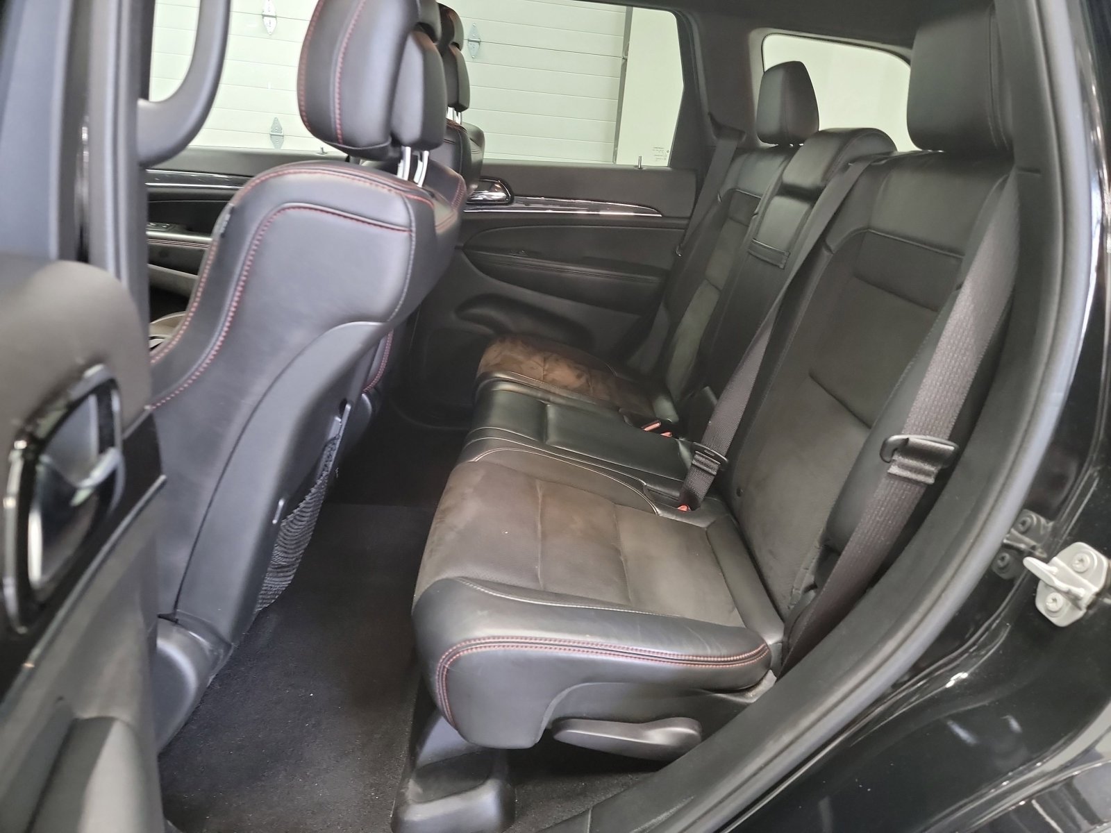 Used 2020 Jeep Grand Cherokee Trailhawk AWD/4WD image 28