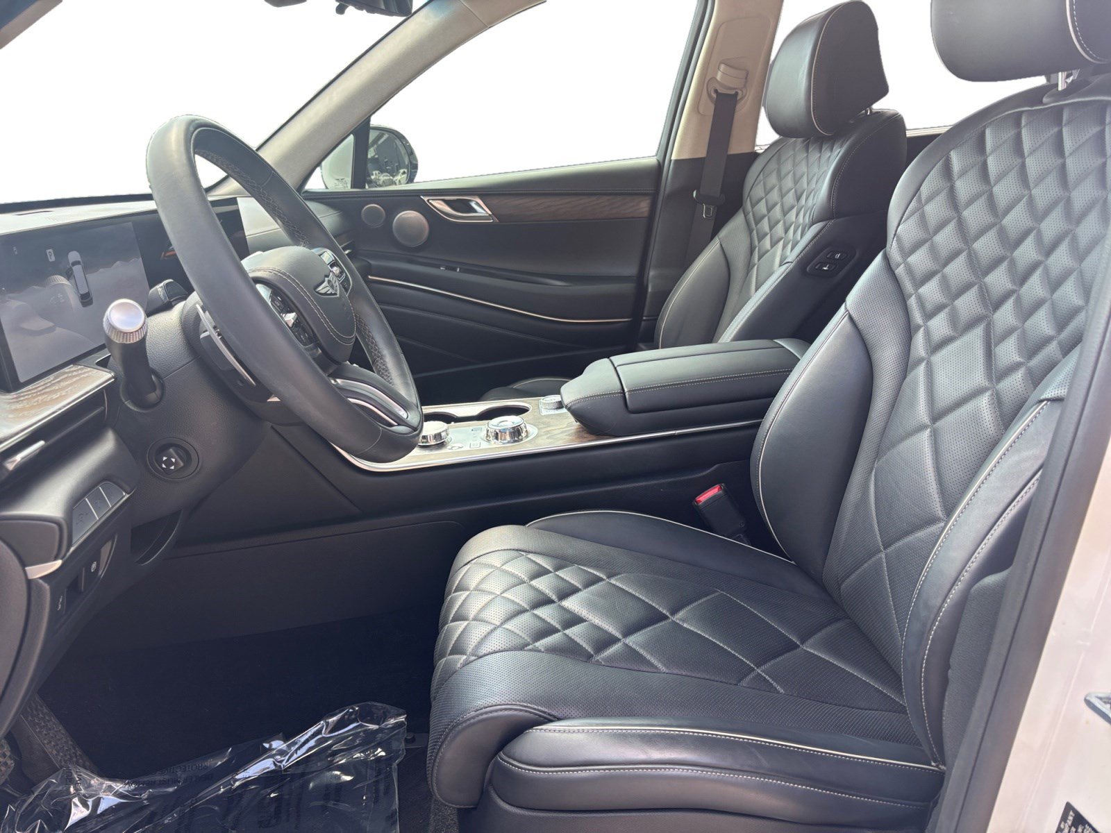 Used 2025 Genesis GV80 3.5T Prestige image 9