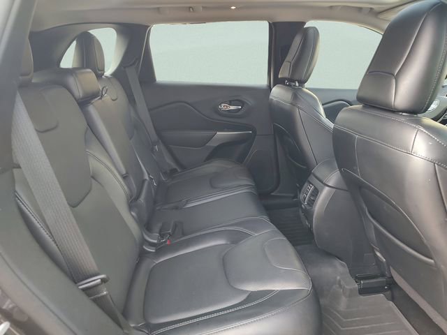 Certified 2021 Jeep Cherokee Limited w/ Elite Package AWD/4WD image 33