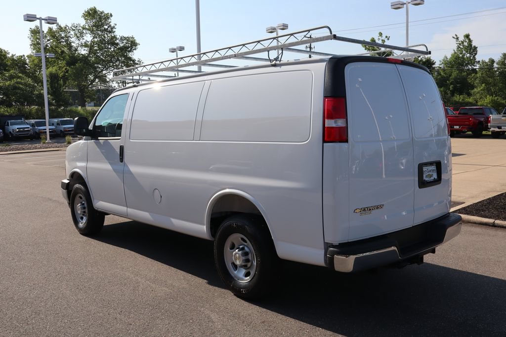 New 2025 Chevrolet Express 2500 w/ Driver Convenience Package RWD image 25