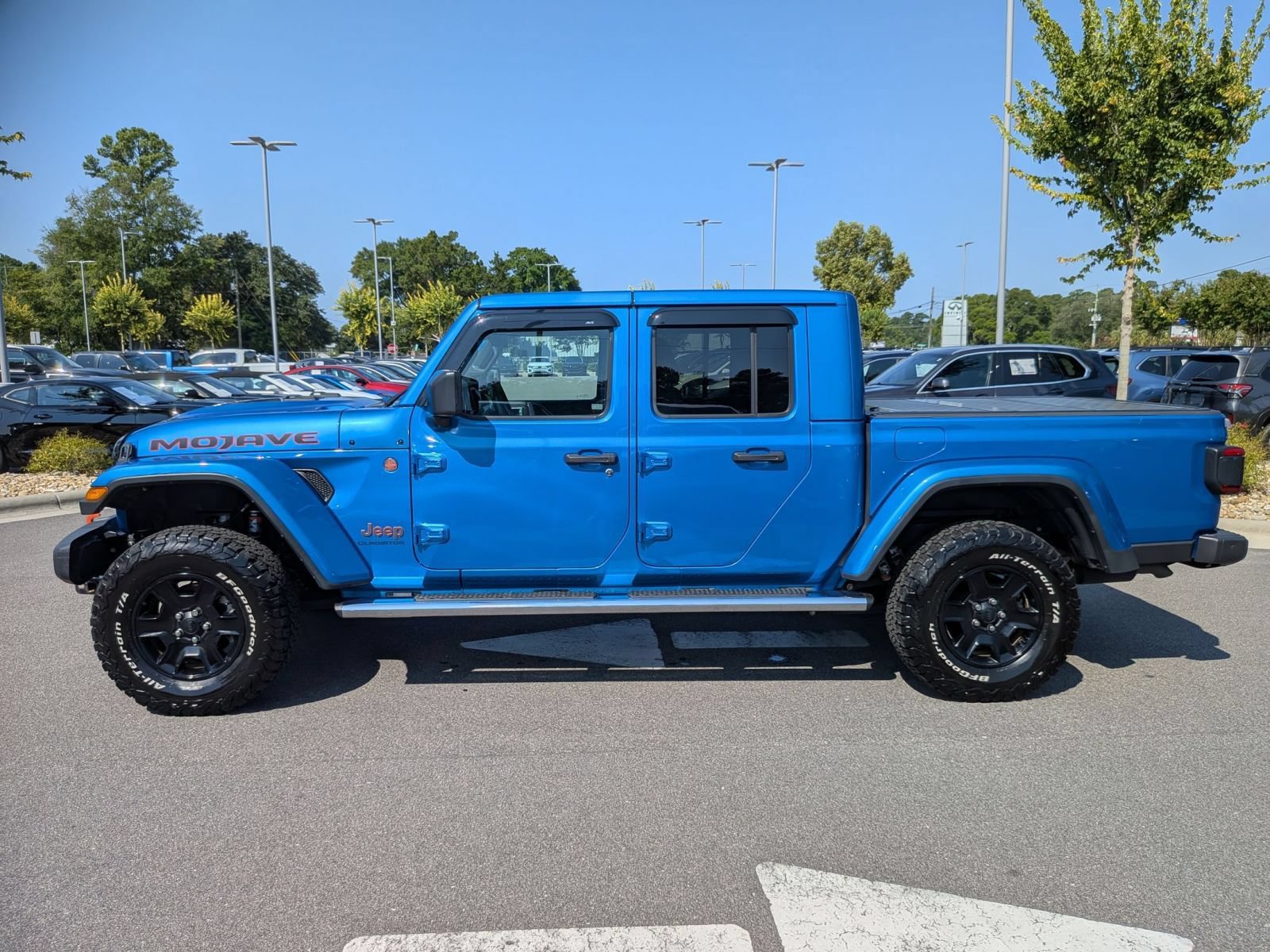 Used 2020 Jeep Gladiator Mojave w/ Dual Top Group AWD/4WD image 6