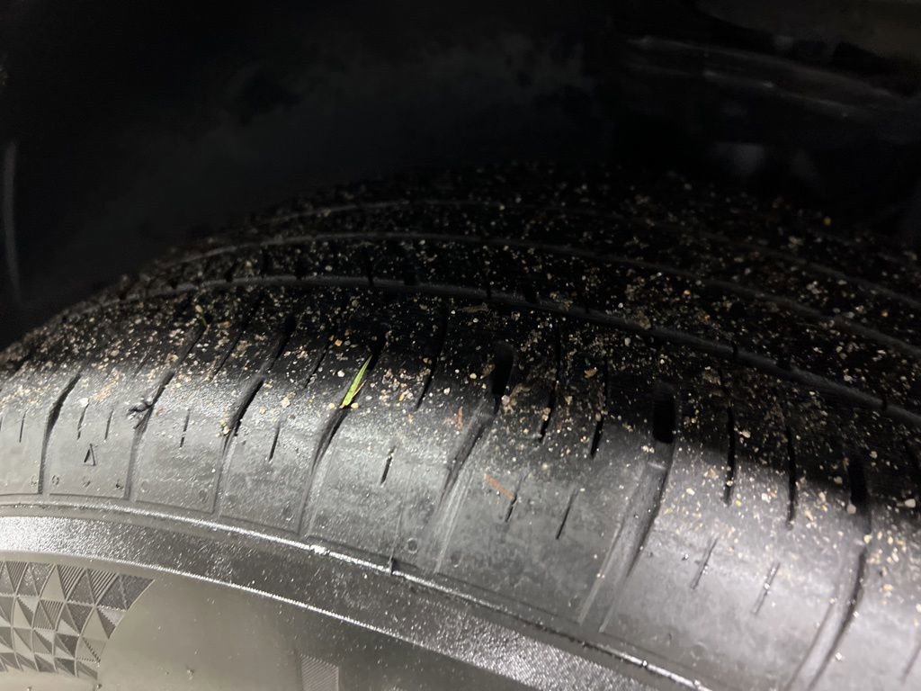 Used 2024 Volkswagen Atlas Cross Sport SE image 40