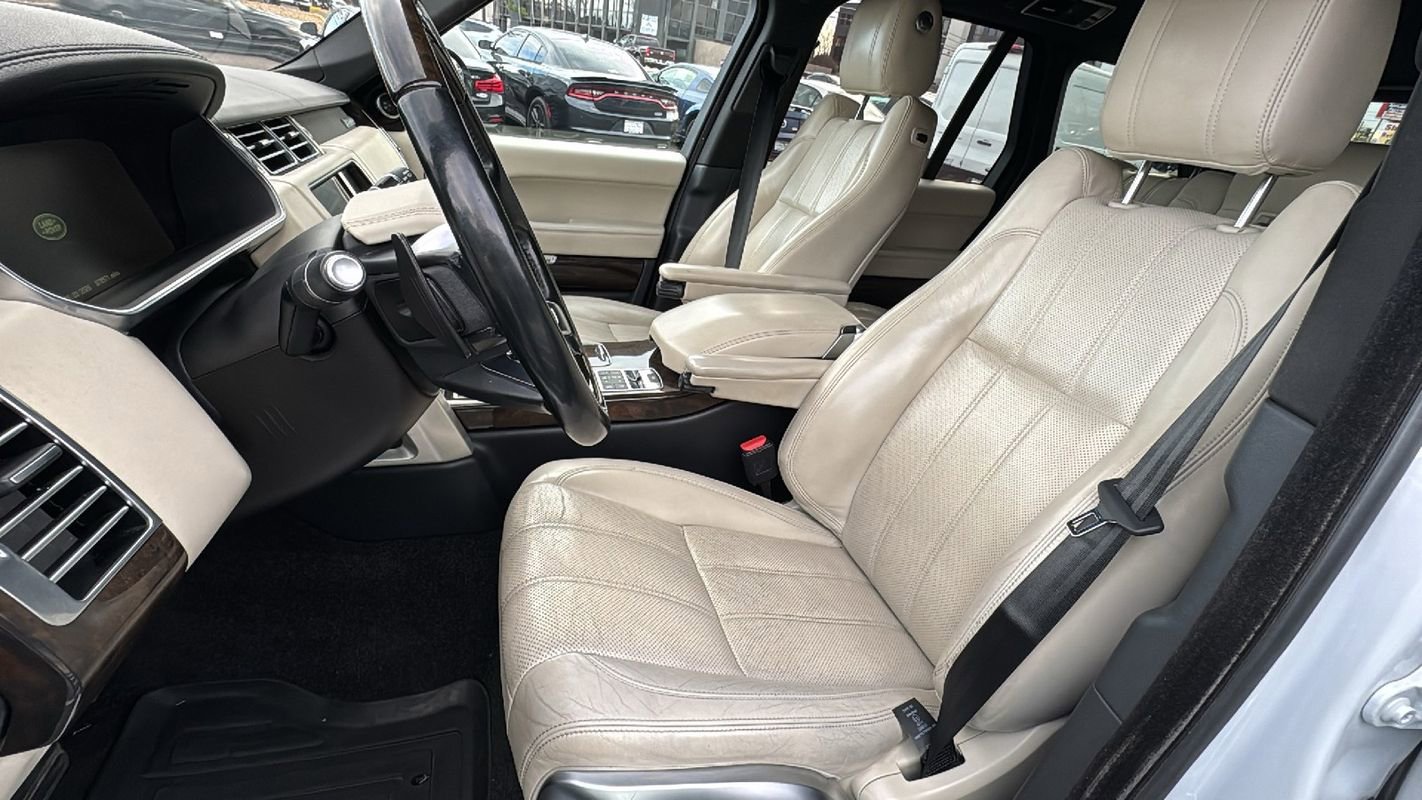 Used 2016 Land Rover Range Rover Supercharged image 10