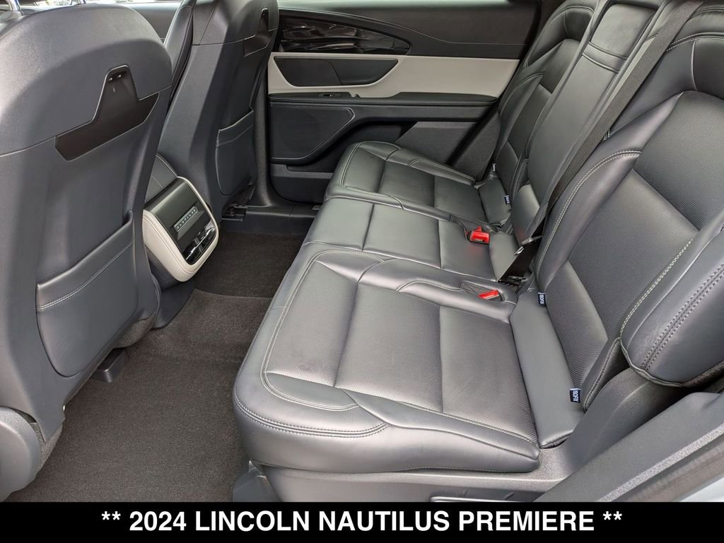 Used 2024 Lincoln Nautilus Premier image 22