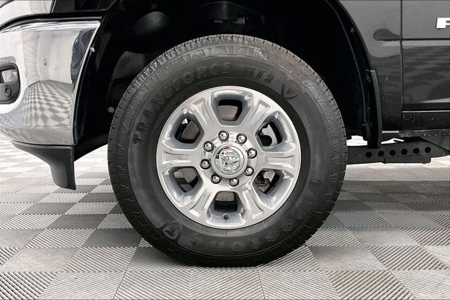 Used 2025 RAM 3500 Big Horn AWD/4WD image 10