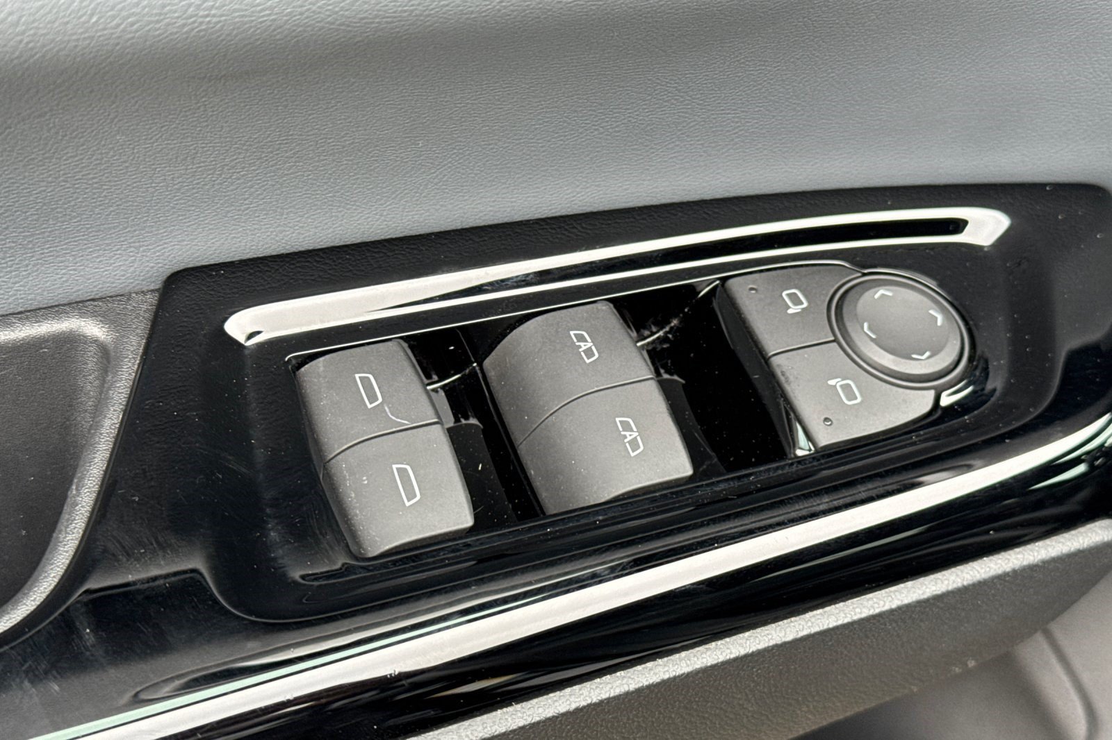 Certified 2024 Honda Prologue Touring image 13