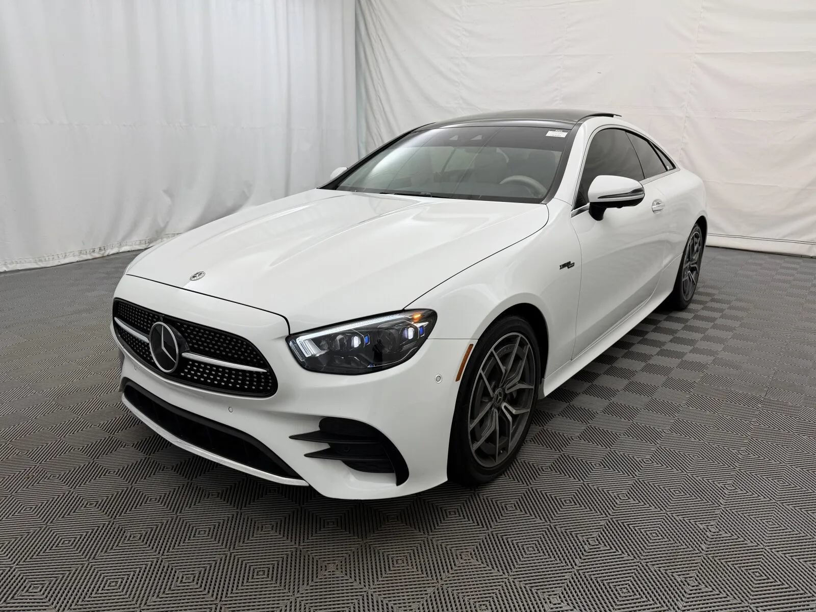 Used 2019 Mercedes-Benz S 560 4MATIC Coupe image 2