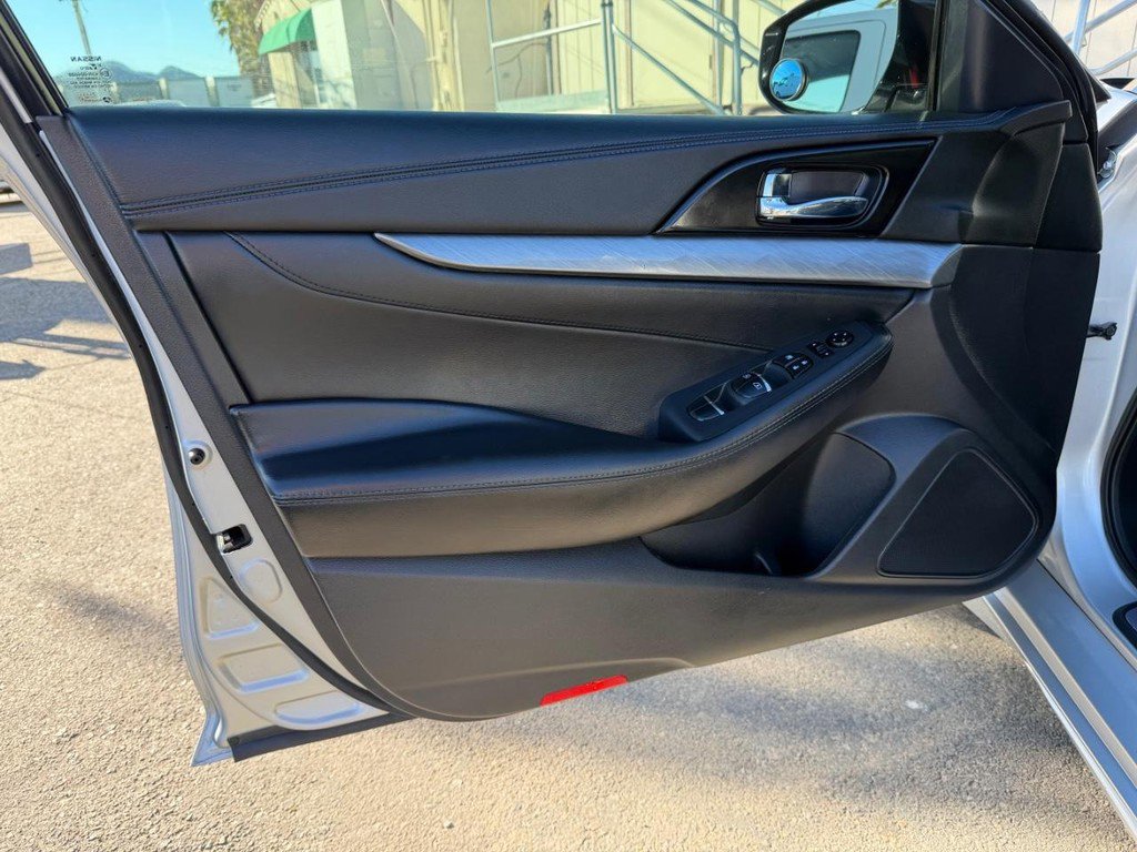 Used 2018 Nissan Maxima 3.5 S image 15