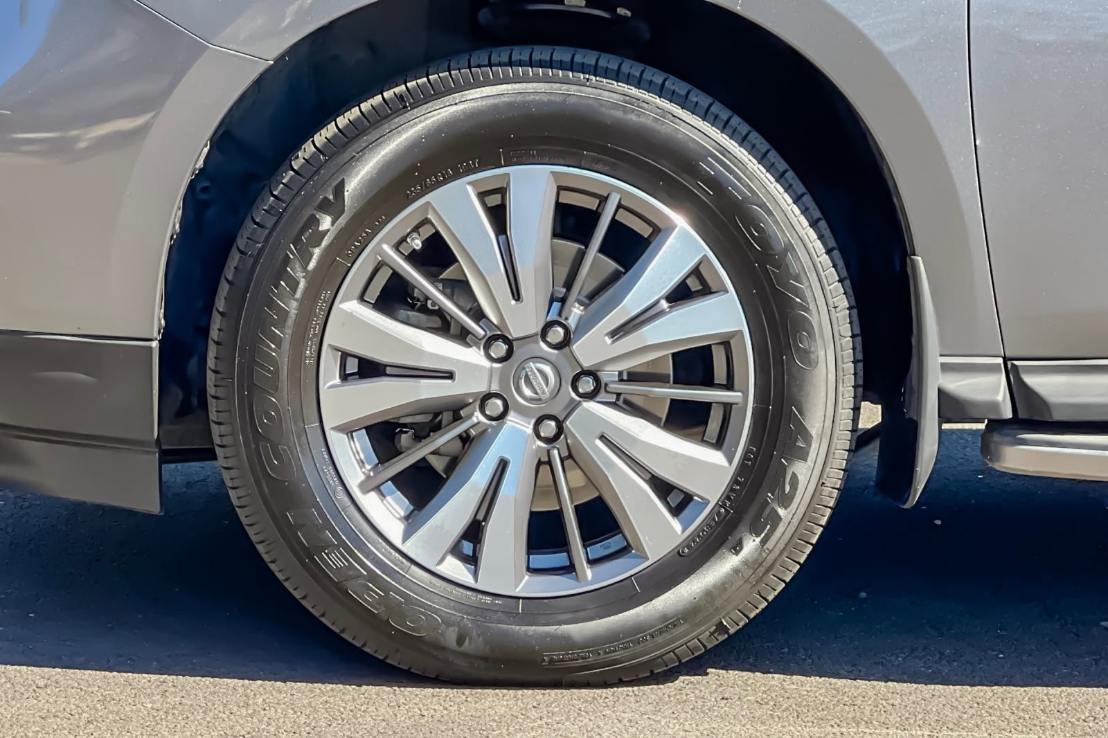 Used 2018 Nissan Pathfinder SL image 40