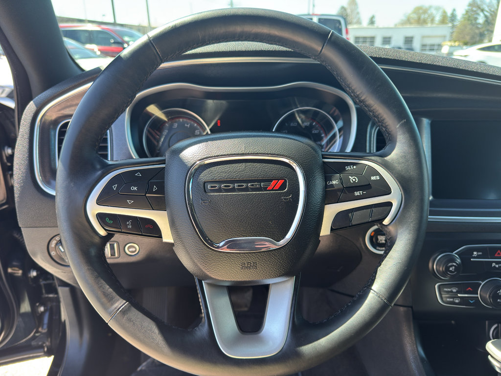 Used 2015 Dodge Charger SXT w/ Plus Group image 13